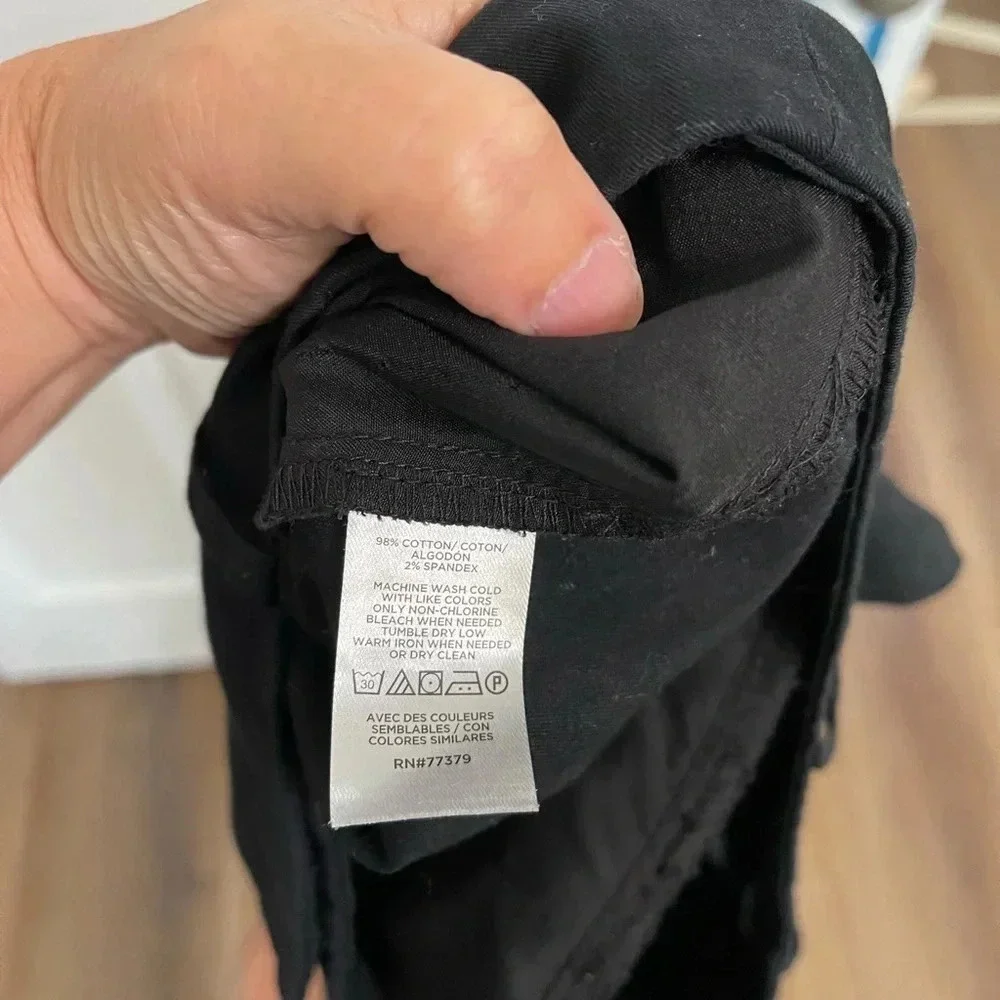 Ann Taylor Factory Women’s Shorts Size 14 black Chino 5” Inseam Casual Cruise